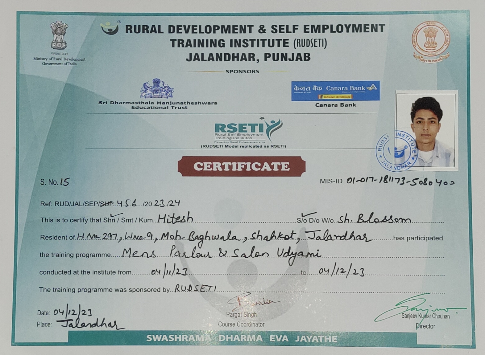 Men's Parlour and Salon Udyami training certificate from RUDSETI